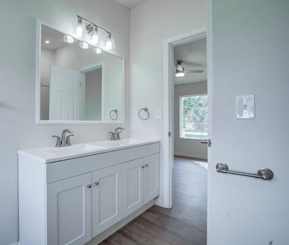 19690 1st Street, Cottonwood, CA 96022