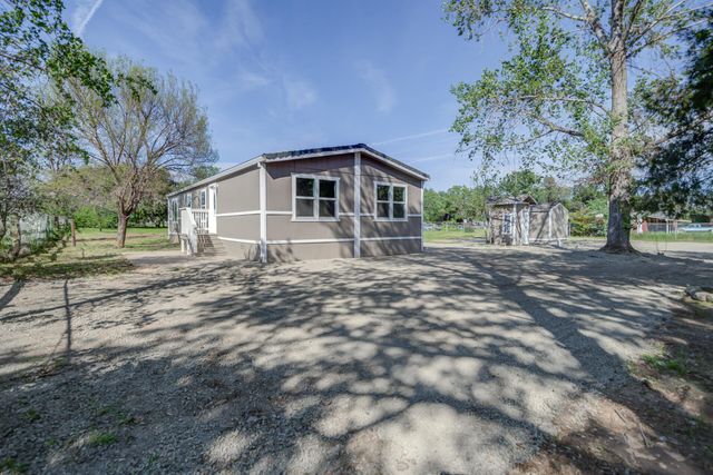19690 1st Street, Cottonwood, CA 96022