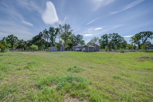 19690 1st Street, Cottonwood, CA 96022