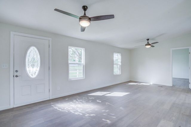 19690 1st Street, Cottonwood, CA 96022