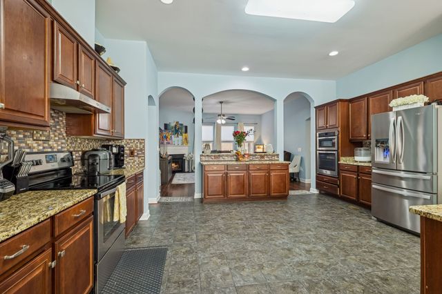 1036 Kelsey Glen Dr, Mount Juliet, TN 37122