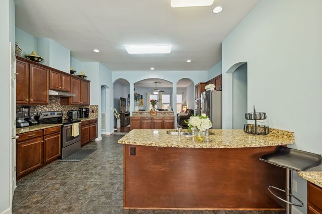 1036 Kelsey Glen Dr, Mount Juliet, TN 37122