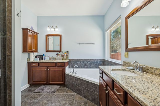 1036 Kelsey Glen Dr, Mount Juliet, TN 37122