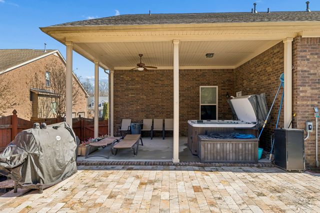 1036 Kelsey Glen Dr, Mount Juliet, TN 37122