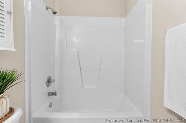 5202 Woodpecker Drive, Hope Mills, NC 28348