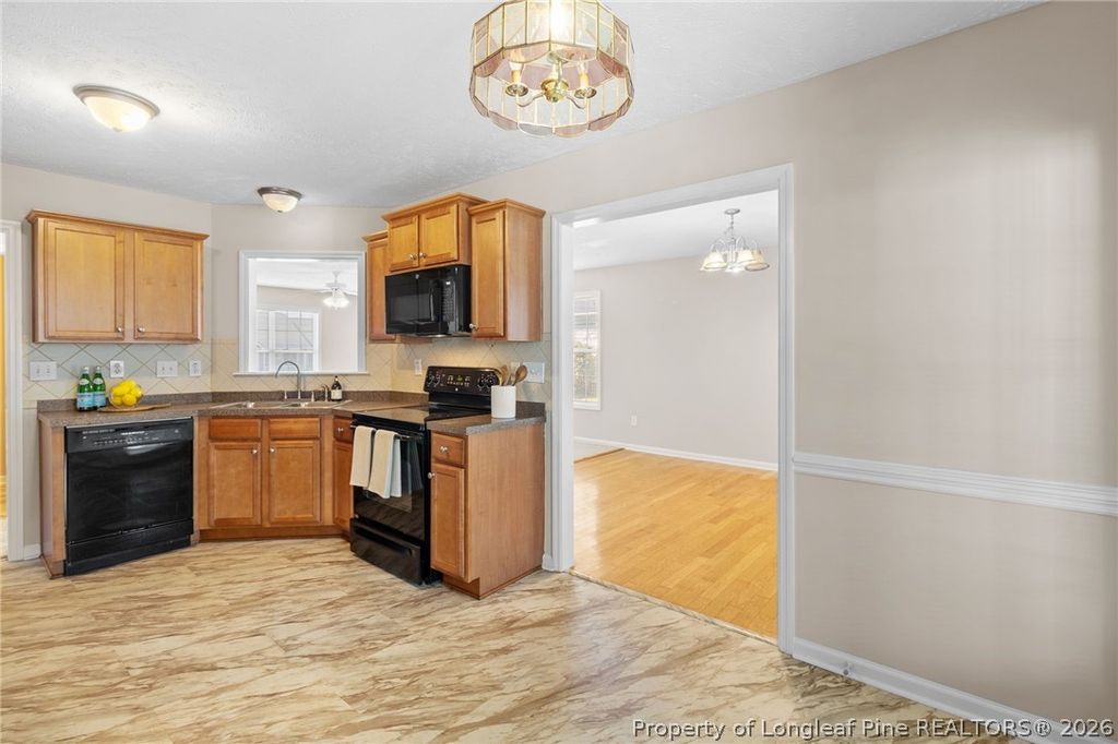 5202 Woodpecker Drive, Hope Mills, NC 28348 — photo 16