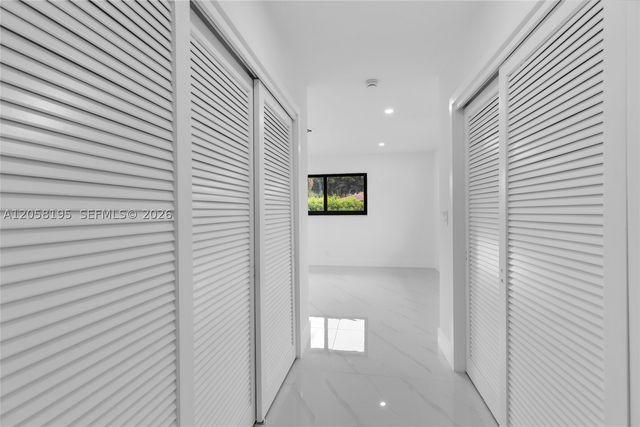 6940 NW 6TH ST, Plantation, FL 33317