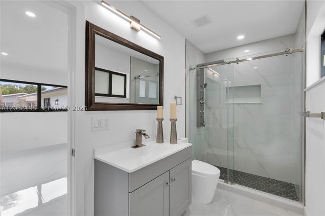 6940 NW 6TH ST, Plantation, FL 33317