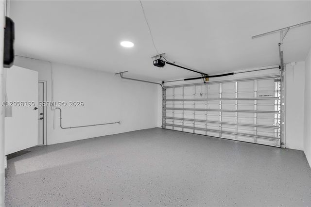 6940 NW 6TH ST, Plantation, FL 33317