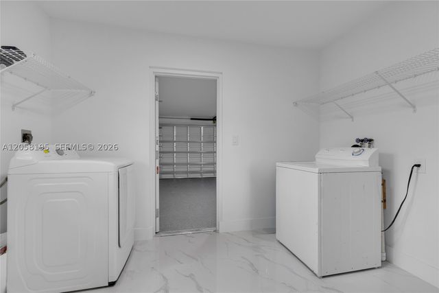 6940 NW 6TH ST, Plantation, FL 33317