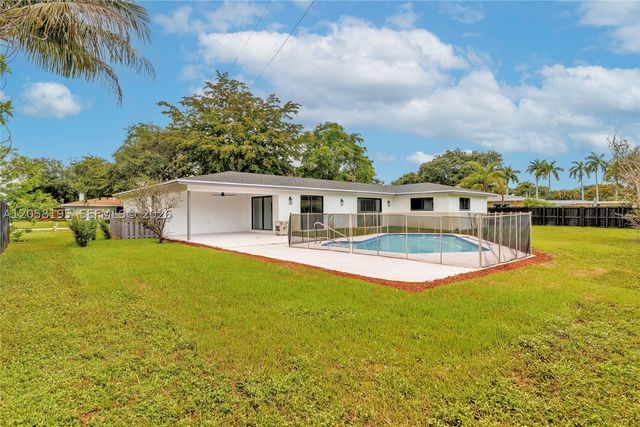 6940 NW 6TH ST, Plantation, FL 33317