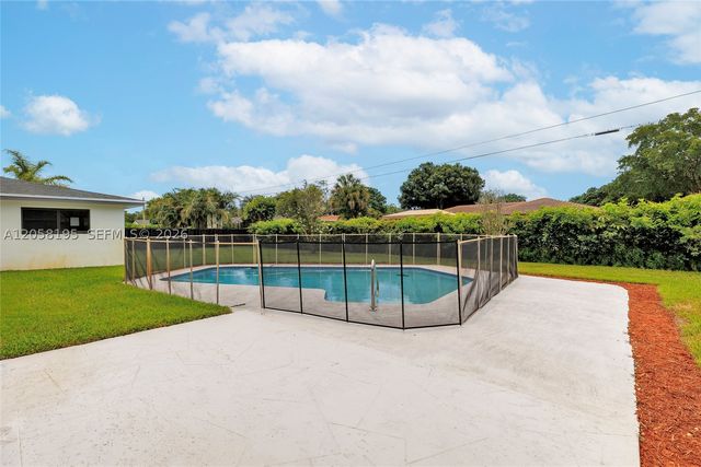 6940 NW 6TH ST, Plantation, FL 33317