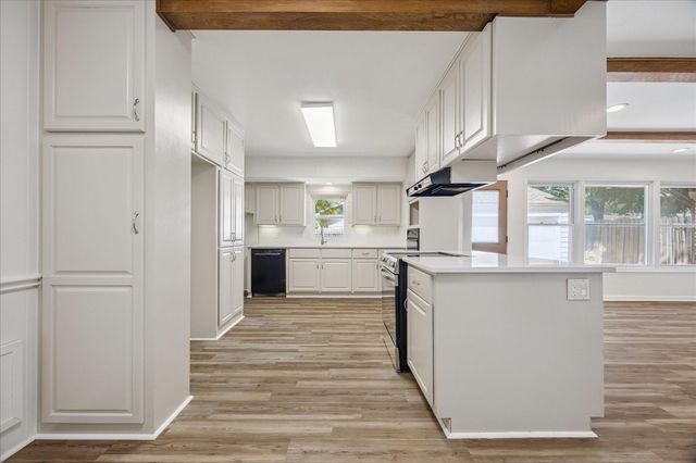 9014 Dunlap Street, Houston, TX 77074