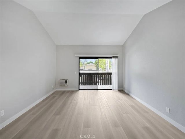 3535 Banbury 108, Riverside, CA 92505