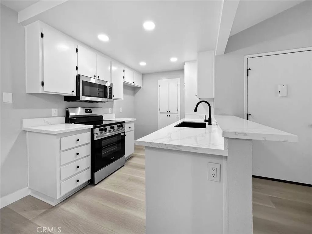 3535 Banbury 108, Riverside, CA 92505