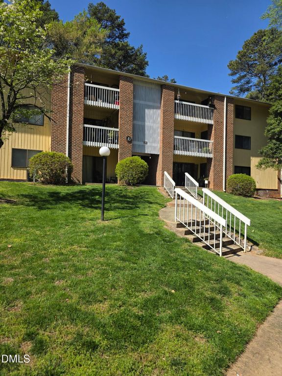 1114 Schaub Drive I, Raleigh, NC 27606
