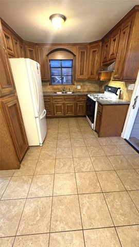 6305 Frisco Street, Houston, TX 77022