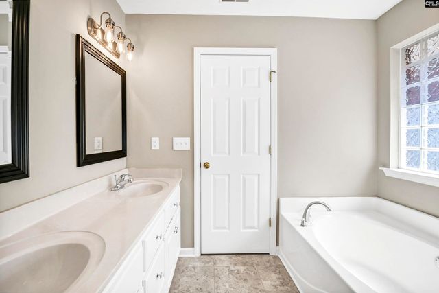 14 Crockett Drive, Lugoff, SC 29078
