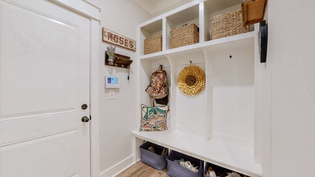 9003 Grayson Cir, Mount Juliet, TN 37122
