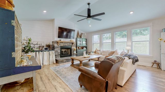 9003 Grayson Cir, Mount Juliet, TN 37122