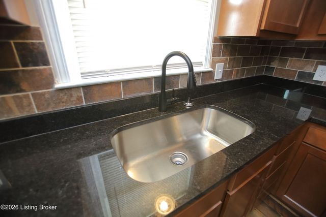 4489 Shepherdsville Rd, Elizabethtown, KY 42701