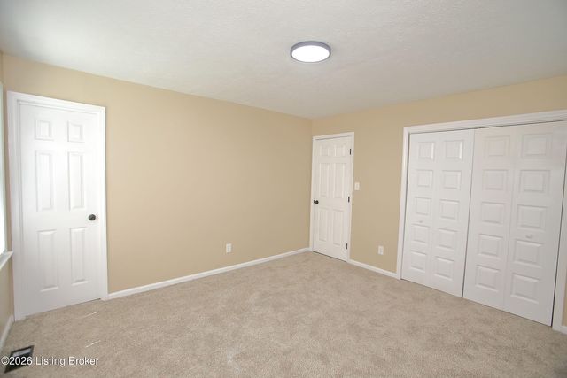 4489 Shepherdsville Rd, Elizabethtown, KY 42701