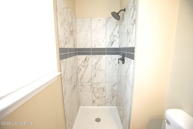 4489 Shepherdsville Rd, Elizabethtown, KY 42701