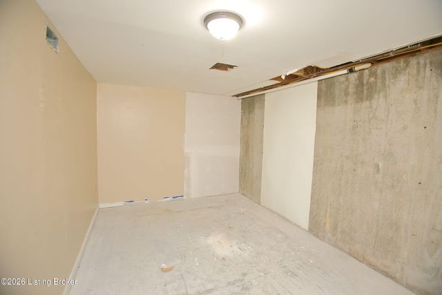 4489 Shepherdsville Rd, Elizabethtown, KY 42701