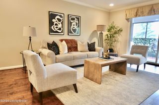 651 Breckenridge Ln APT 202, Louisville, KY 40207