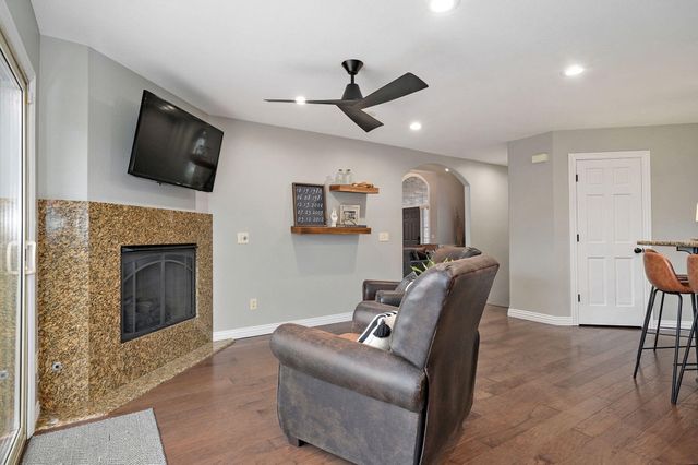 1630 N Waterstone Avenue, Springfield, MO 65802