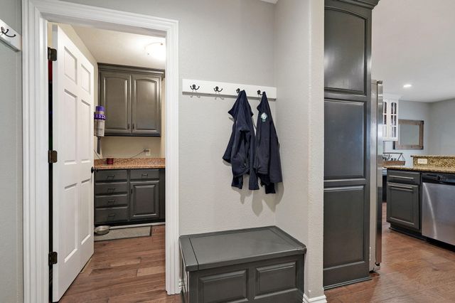 1630 N Waterstone Avenue, Springfield, MO 65802