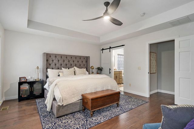 1630 N Waterstone Avenue, Springfield, MO 65802