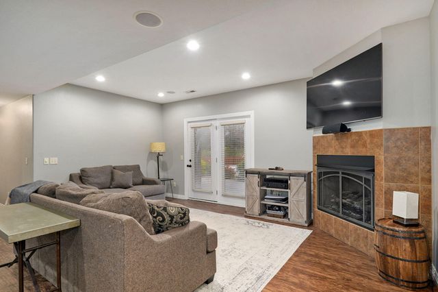 1630 N Waterstone Avenue, Springfield, MO 65802