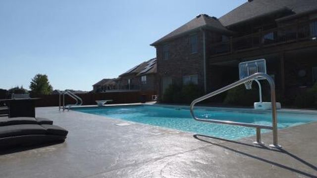 1630 N Waterstone Avenue, Springfield, MO 65802