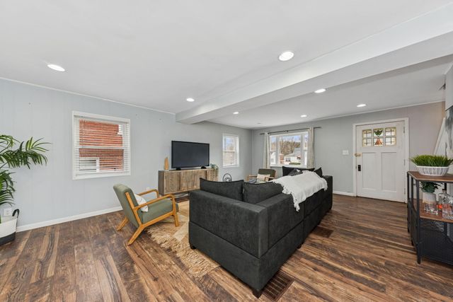 18 Doris Drive, Latonia, KY 41015