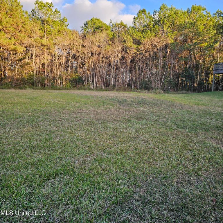 6010 & No Crescent Shore Drive, Biloxi, MS 39532