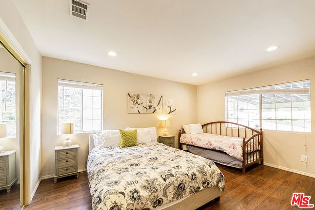 11559 DONA EVITA Drive, Studio City, CA 91604