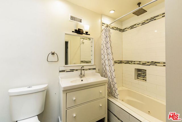 11559 DONA EVITA Drive, Studio City, CA 91604