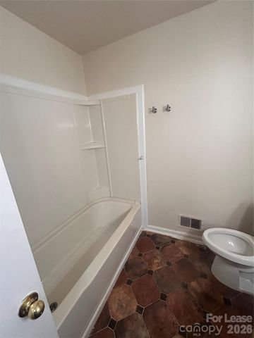 1616 Weststone Drive, Charlotte, NC 28208
