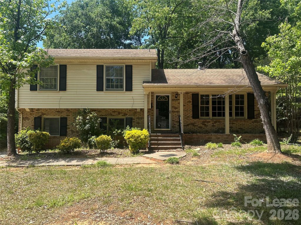 1616 Weststone Drive, Charlotte, NC 28208