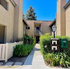 460 Arbor Lane Court 204, Thousand Oaks, CA 91360