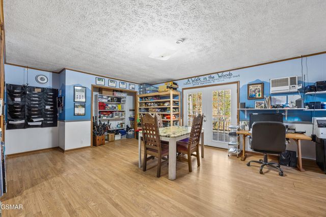 4413 E Scenic Drive, Gatlinburg, TN 37738