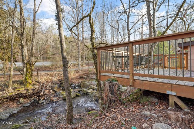 4413 E Scenic Drive, Gatlinburg, TN 37738