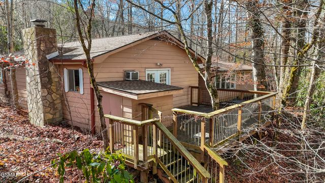 4413 E Scenic Drive, Gatlinburg, TN 37738