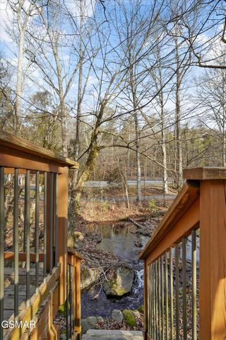 4413 E Scenic Drive, Gatlinburg, TN 37738