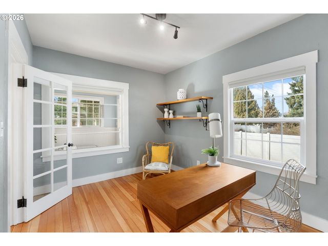 3141 ODELL Hwy, Hood River, OR 97031