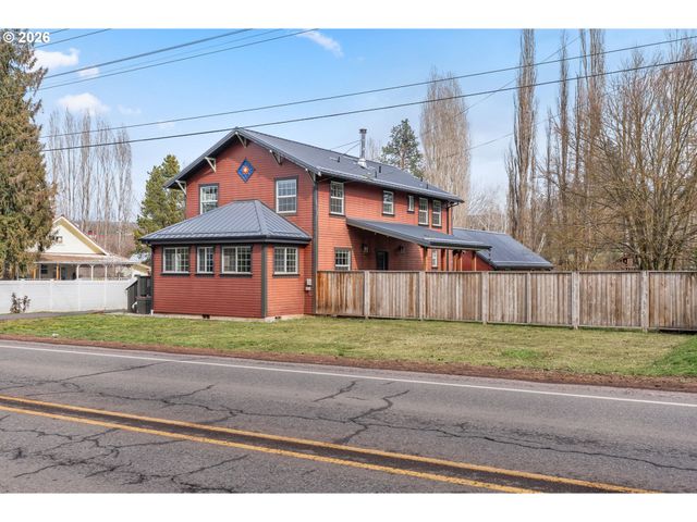 3141 ODELL Hwy, Hood River, OR 97031