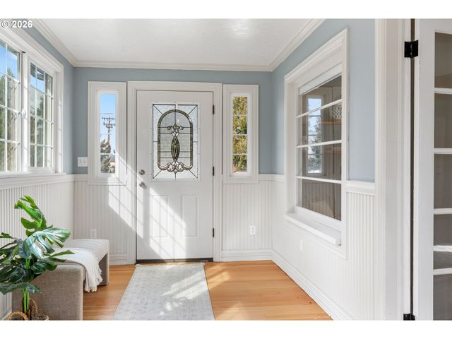 3141 ODELL Hwy, Hood River, OR 97031