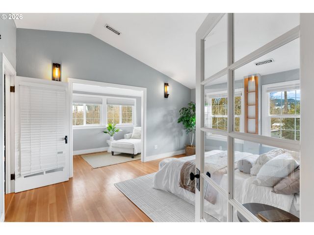 3141 ODELL Hwy, Hood River, OR 97031