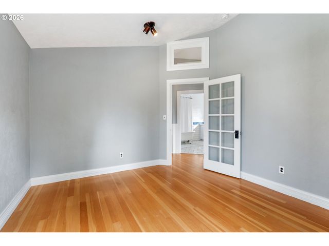 3141 ODELL Hwy, Hood River, OR 97031